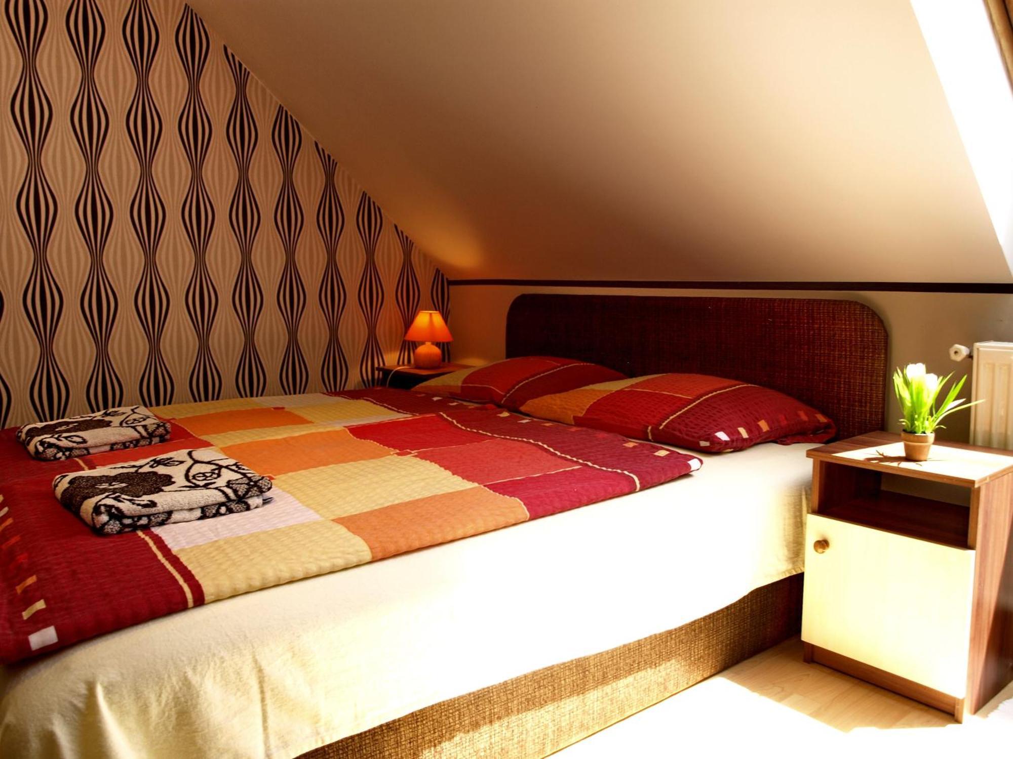 Hotel Illes Vendeghaz Keszthely Zewnętrze zdjęcie