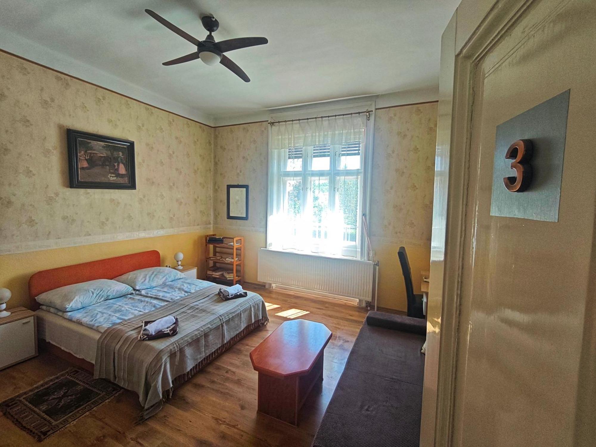 Hotel Illes Vendeghaz Keszthely Zewnętrze zdjęcie