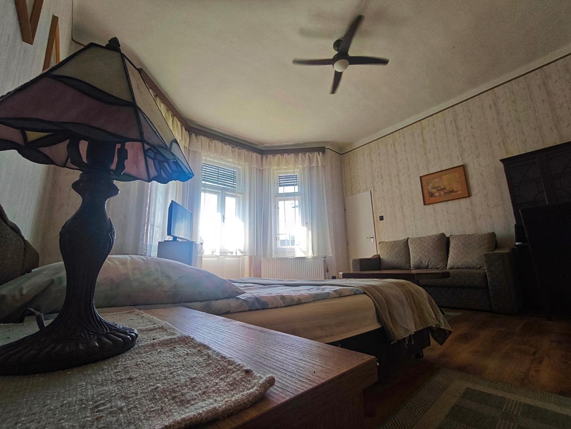 Hotel Illes Vendeghaz Keszthely Zewnętrze zdjęcie