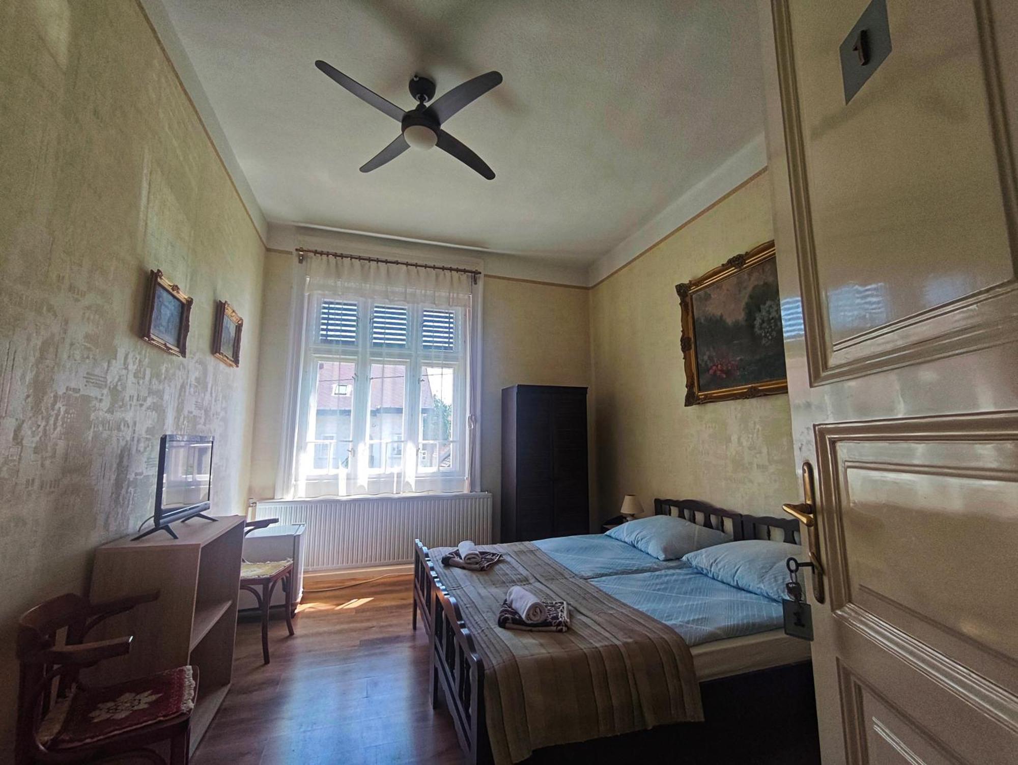Hotel Illes Vendeghaz Keszthely Zewnętrze zdjęcie