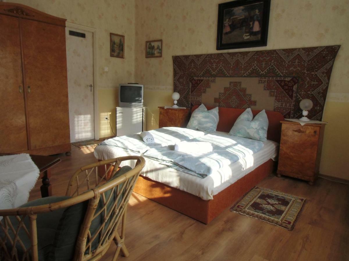 Hotel Illes Vendeghaz Keszthely Zewnętrze zdjęcie